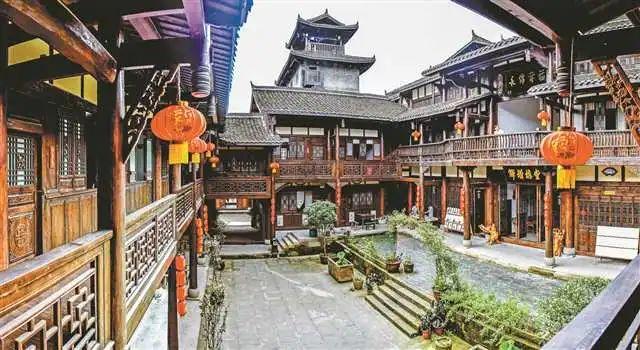 1M高度的对话 | 在福田的街角,链接友好童年